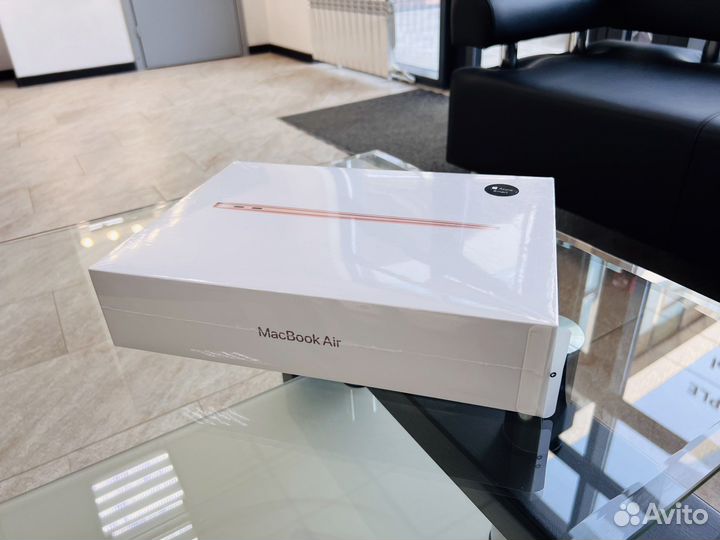 MacBook Air 13 2020 256Gb M1 Gold Новый