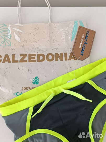 Calzedonia плавки новые для мальчика на 8-10 лет