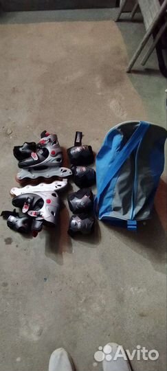 Роликовые коньки