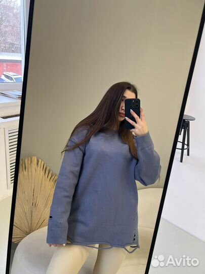 Свитер женский