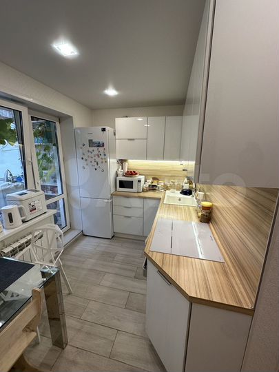 2-к. квартира, 52 м², 5/16 эт.