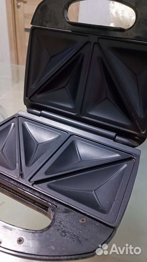 Сендвичница