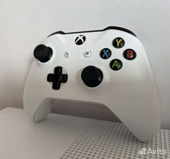 Xbox One s 1tb с играми