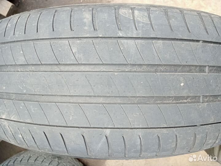 Michelin Primacy 3 215/65 R17 99V