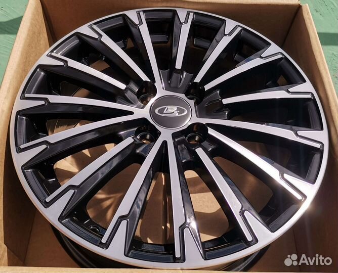 LADA Vesta, Largus R16 новые