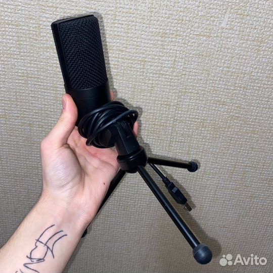 Студийный микрофон Fifine K669B