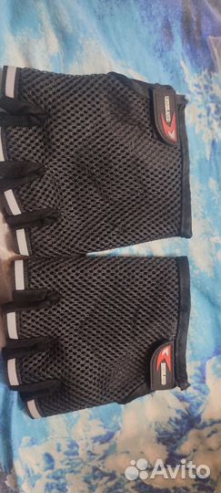 Перчатки для велосипеда