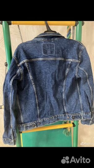 Джинсовая куртка levis