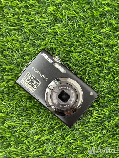 Цифровой фотоаппарат Nikon Coolpix S3000 y2k
