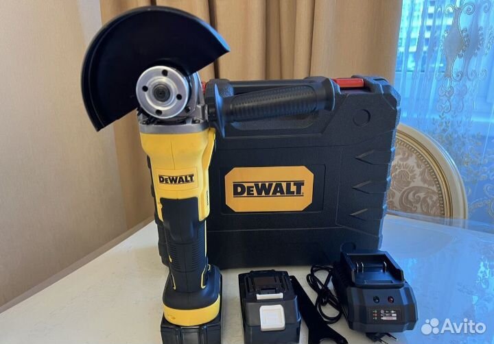 Уши аккумуляторная болгарка dewalt 125 мм