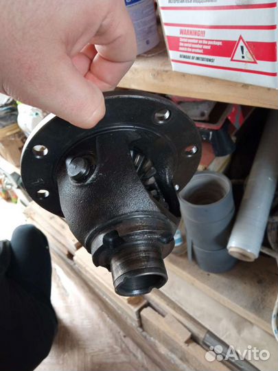 Продаëтся дифференциал коробки передач Лада Приора