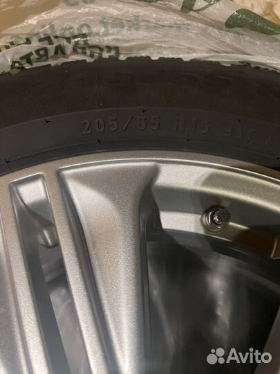 Pirelli Formula Ice 205/65 R16 99T