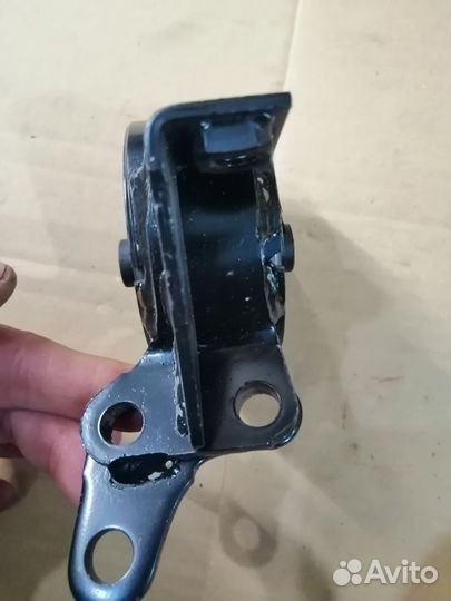 Опора двигателя (подушка двс) Nissan Pulsar