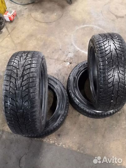 Hankook Winter I'Cept iZ 2 W616 205/55 R16 94T