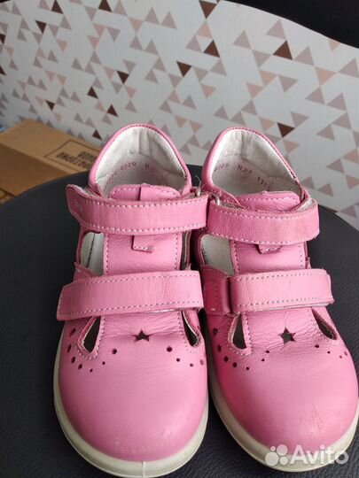 Сандалии для девочки