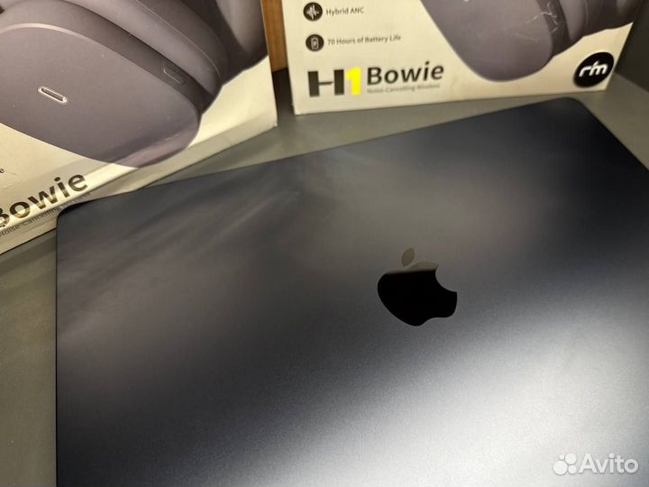 Macbook air 15 m3 8/256gb