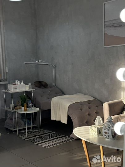 Обучение наращиванию ресниц