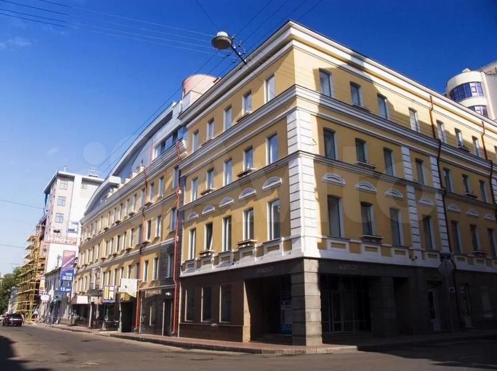 Здание, 5929 м²