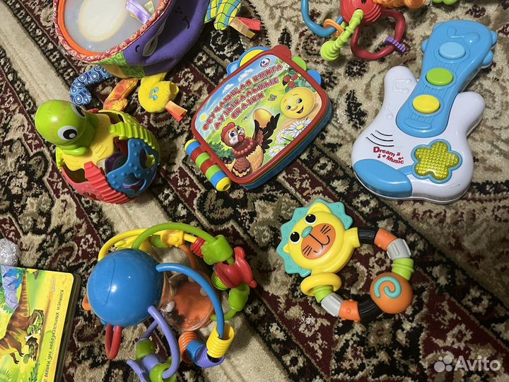 Развивающие игрушки для ребенка