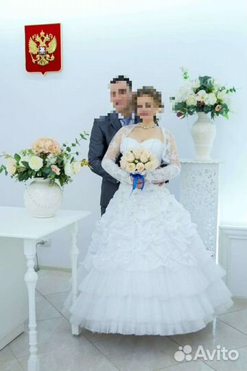 Свадебное платье