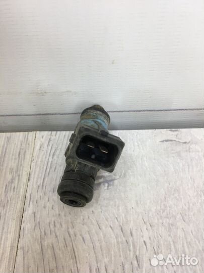 Форсунка топливная Renault sandero