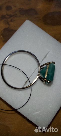 Кольцо с уральским изумрудом новое