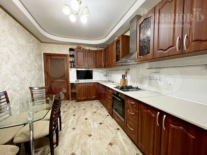 2-к. квартира, 68,1 м², 3/10 эт.