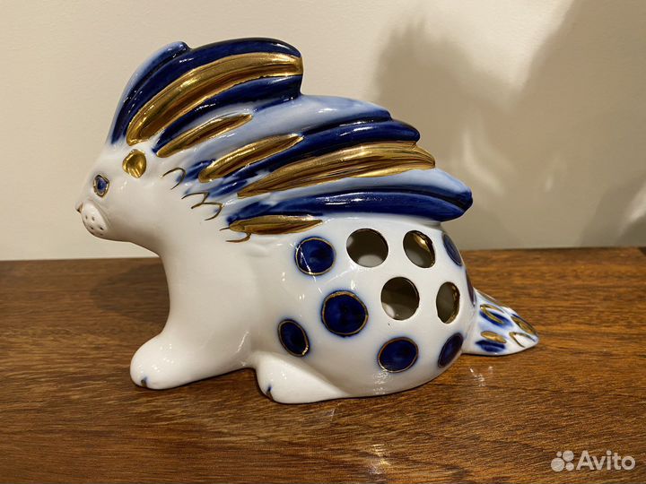 Фарфоровая статуэтка Дикообраз лфз винтаж