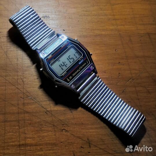 Часы Montana с браслетом