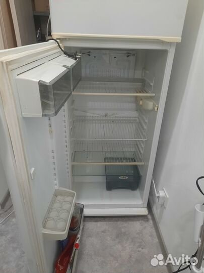 Холодильник Атлант б/у в хорошем состоянии
