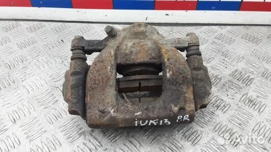 Суппорт тормозной передний правый toyota auris E15