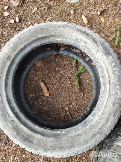 Kumho I'Zen KW22 205/55 R16