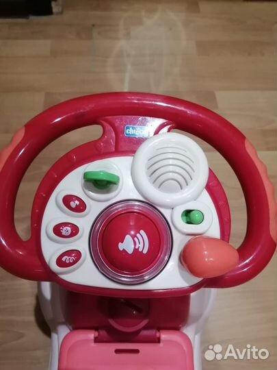 Машинка-каталка chicco