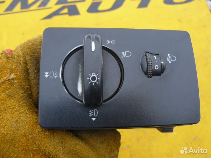 Переключатель света фар для Ford Fiesta 2008г