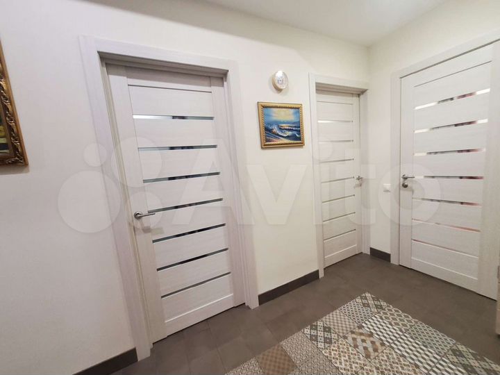 2-к. квартира, 61 м², 6/13 эт.