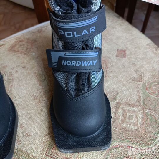 Лыжные ботинки детские