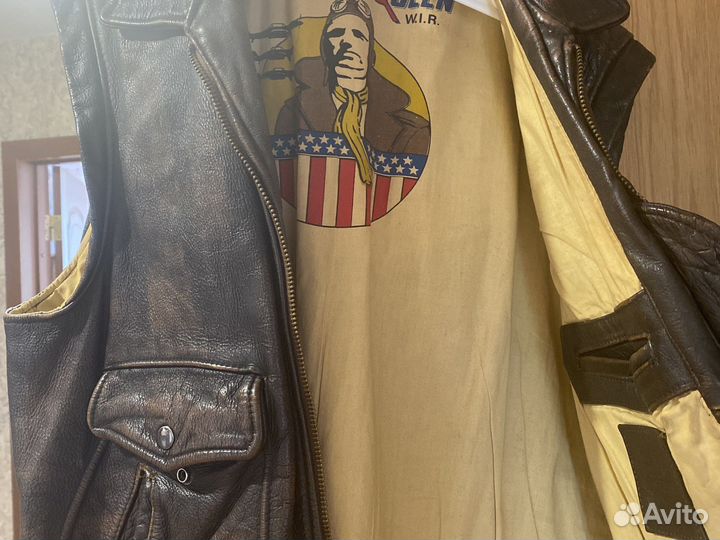 Жилетка кожаная мужская