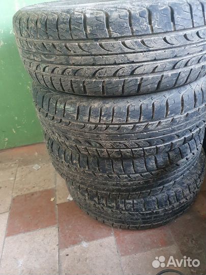 Шины 195 65 15 летние бу