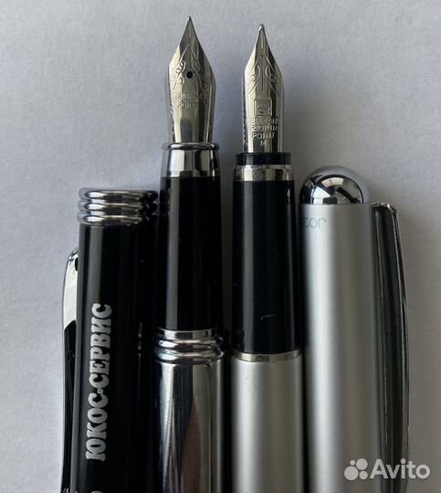 Ручка шариковая и перьевая. Новая