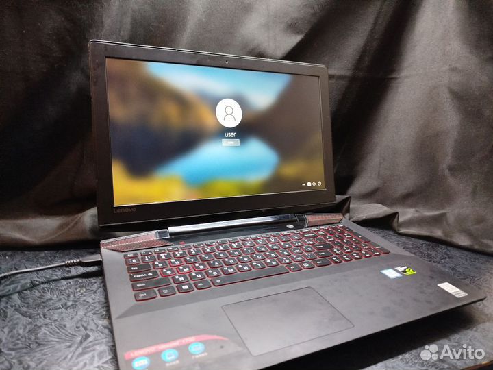 Игровой ноутбук Lenovo Y700-15ISK