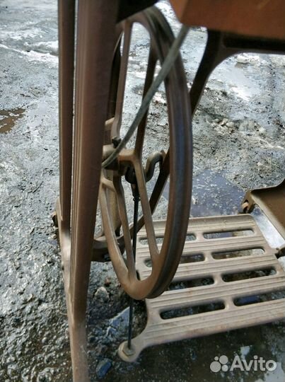 Швейная машина пмз им.Калинина