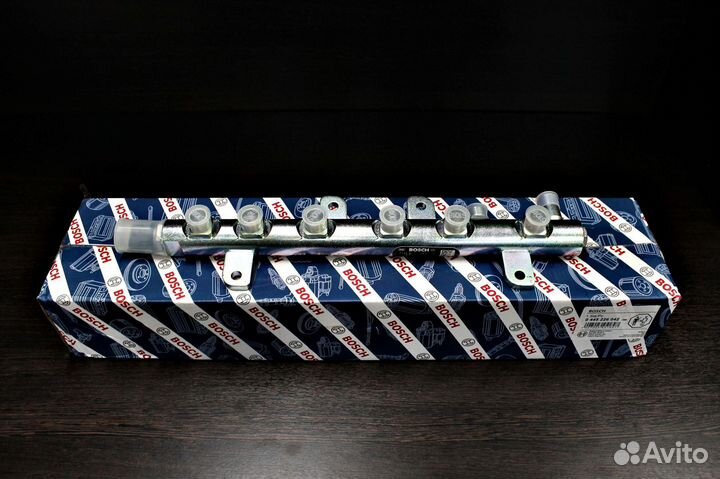 Рампа топливная Bosch 0445226042