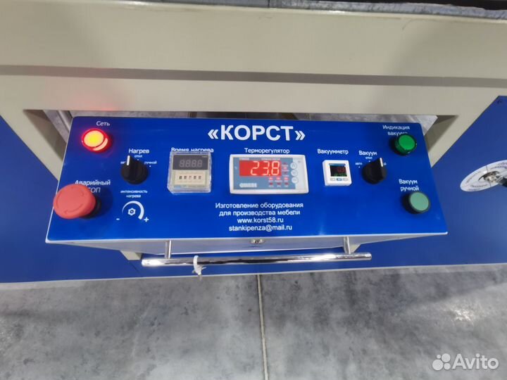 Вакуумный мембранный пресс с откидным термомодулем