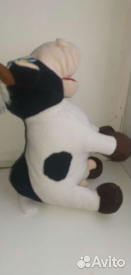 Плюшевый медведь, корова, лошадь, обезьянка