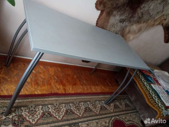 Стол новый