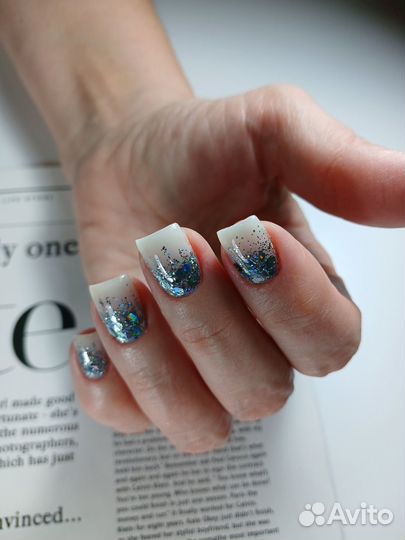 Маникюр, педикюр, наращивание ногтей