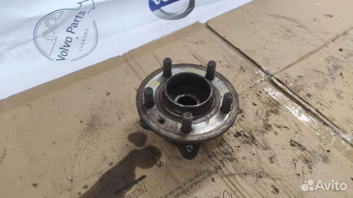 Ступица передняя Land Rover Discovery (L319) III