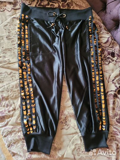 Спортивный костюм adidas в школу