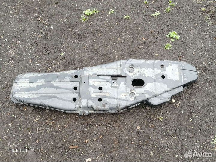 Защита бака плостмасс на митсубиси Паджеро 4