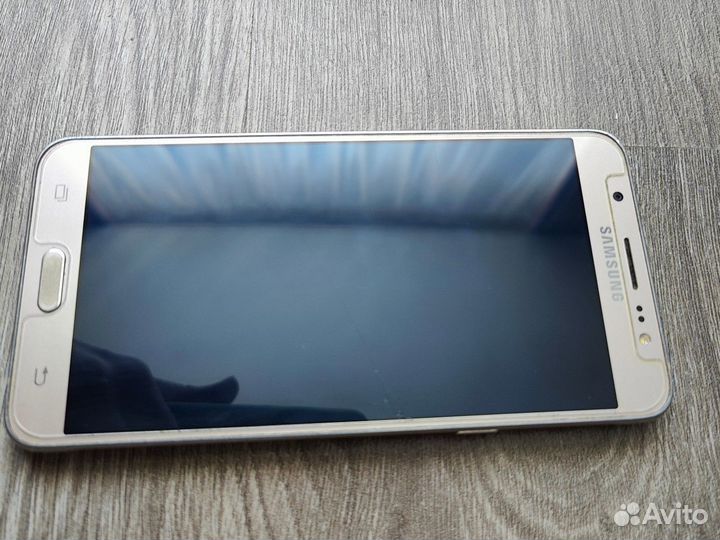 Samsung Galaxy J7 (2016), 2/16 ГБ